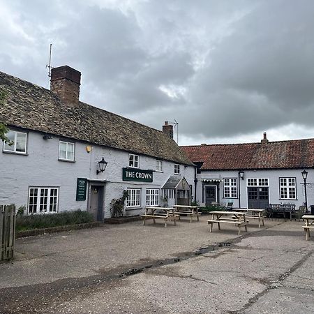 The Crown Inn Gayton  Εξωτερικό φωτογραφία