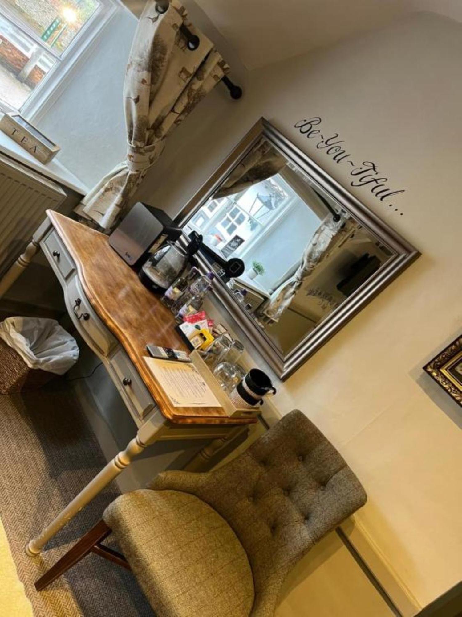 The Crown Inn Gayton  Εξωτερικό φωτογραφία