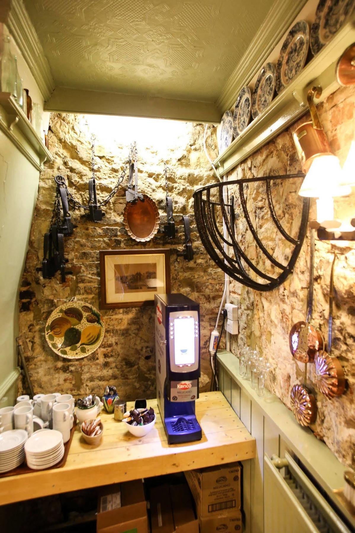 The Crown Inn Gayton  Εξωτερικό φωτογραφία